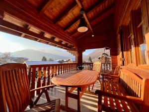 Chalets Chalet de standing a Morzine avec jacuzzi, sauna et espace jeux, a proximite des pistes - FR-1-754-2 : photos des chambres
