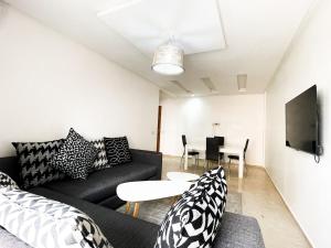luxury Aprt2-bedrooms Pool hivernage heart of city