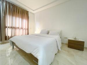 luxury Aprt2-bedrooms Pool hivernage heart of city