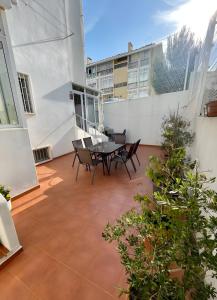 Estoril 2 bd by the Beach