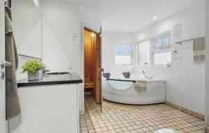 Holiday Home Kronvildtvej Brovst Vi