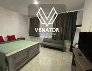 8 VENATOR House Boutique - Laurel de Lagunillas