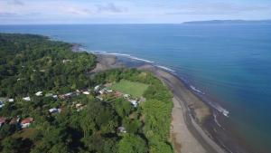 Pavones Point Surf House in Great Location