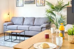 Larooms - WhiteRock 1, zentrale Lage, tolle Anbindung - Leuna