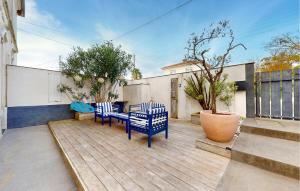 Amazing Home In Saint-Georges-De-Didon