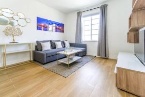 CHIC AND COZY 1 Br and 1Bth Suite on Collins Ave
