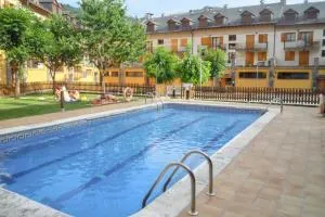 Cozy apartment in Benasque 45 m² with shared pool - Cerler
