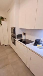 Bright 2 bedrooms flat w parking&balcony-FENT1