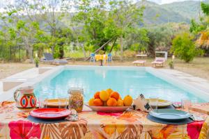 Sicily Stone Cottage with swimming pool