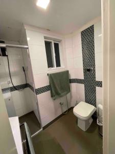 Great Central Apartment!