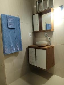 Apartamento com garagem próximo à praia