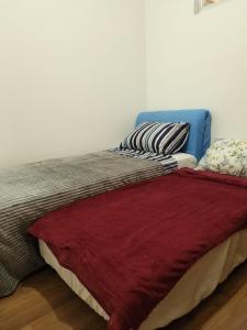 Apartamento com garagem próximo à praia