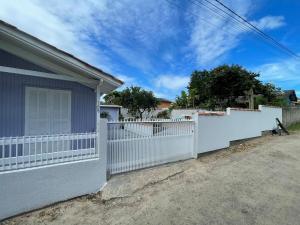 Refúgio na Praia de Laguna