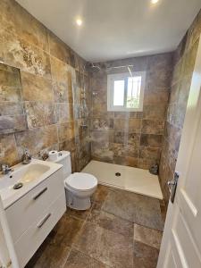 Villa Angel - La Cala Di Mijas - 4 Bedroom, Sleeps 8, Private Pool, Close to the Beach