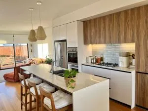 Bright, spacious apartment in Torquay - Torquay