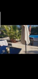 Maisons de vacances F1 Moderne avec Piscine privee et Vue sur le Garlaban : photos des chambres