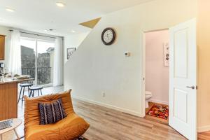 4 Mi to Dtwn Family-Friendly Townhome in Reno