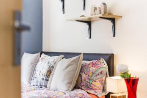 Private Homely Bedroom In Kensington R2