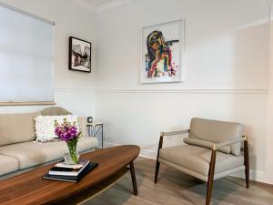 Amazing 3-bedroom modern home in Coral Gables area