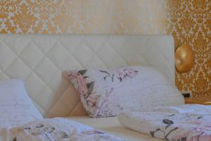 Holiday home in Dobrec 53284