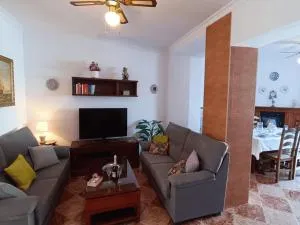 Holiday home in Malaga with private pool - Encinas Reales