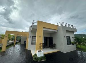 PYRAMID POINT 3 BEDROOM 3 BATHROOM,a PLACE LIKE HOME