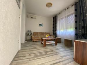 Apartments with parking space Povile, Novi Vinodolski - 14491