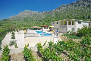 Family friendly house with a swimming pool Zavojane, Zagora - 23737