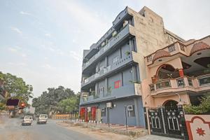 Townhouse Super- Govind Nagar