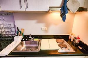 Luxury Staycation in Makati with Jacuzzi & Arcade