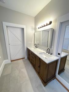 Sparkle City Cottage