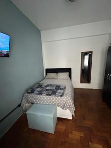 KIT FRENTE A PRAIA EM Sv