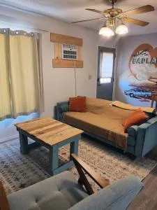 Cozy town house in Wall! - وول