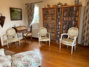 Chambre spacieuse avec piscine et parking privé - FR-1-410-464