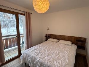 Appartements Appartement 60m² a 30m des pistes avec balcon et parking - FR-1-445-215 : photos des chambres