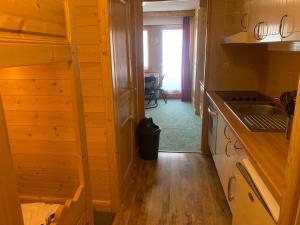 Studio ski aux pieds Méribel Altiport, balcon, jusquà 4 pers. - FR-1-411-974