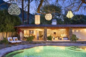 Auric House - Korakia Hotel private villa pool