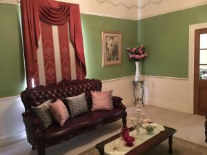 Jacaranda Cottage