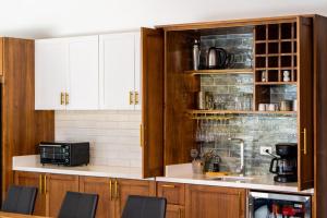 Modern New Villa in Playa Potrero Close to Beach