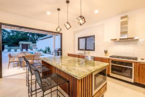 Modern New Villa in Playa Potrero Close to Beach