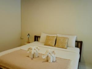 Noi Guesthouse Bed and Breakfast