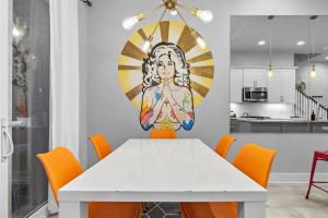 City Heights - Broadway Designer Condo