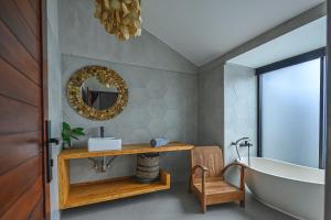 Biệt Thự 3 Phòng Ngủ (Three-Bedroom Villa)