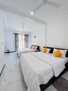 Sun Rusiru villa
