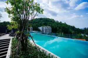 Large condo Surin-Bangtao Beach