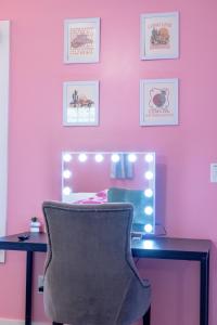 Pink Party Nashville-Near Music Row free parking