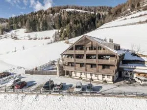 Hotel Rommisa - 佩尔卡