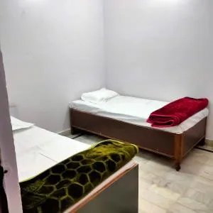 Amritansh home stay - Allāhābād Junction