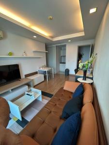 Thonglor 2 Bed 2 Bath Penthouse 30 Floor BKK Skyline View