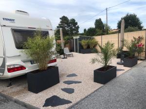 La Croisée, Caravane avec toilette et lavabo - particulier